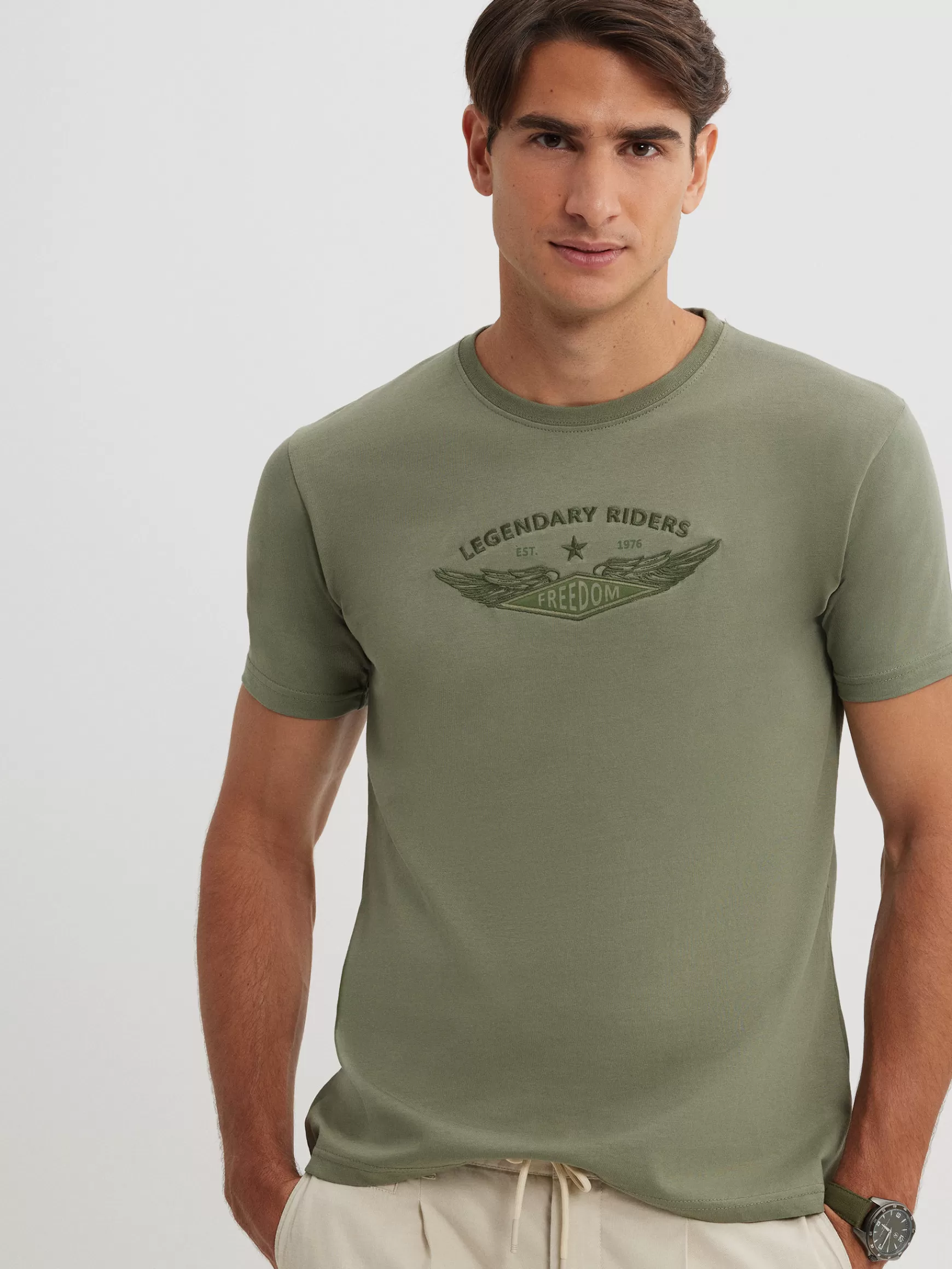 Hombre Alvaro Moreno Camisetas<CAMISETA FREEDOM