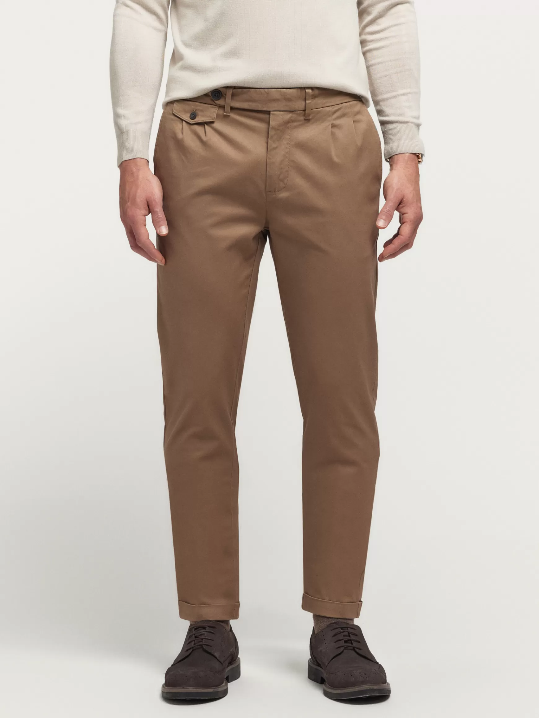 Hombre Alvaro Moreno Chino<PANTALON CARROT