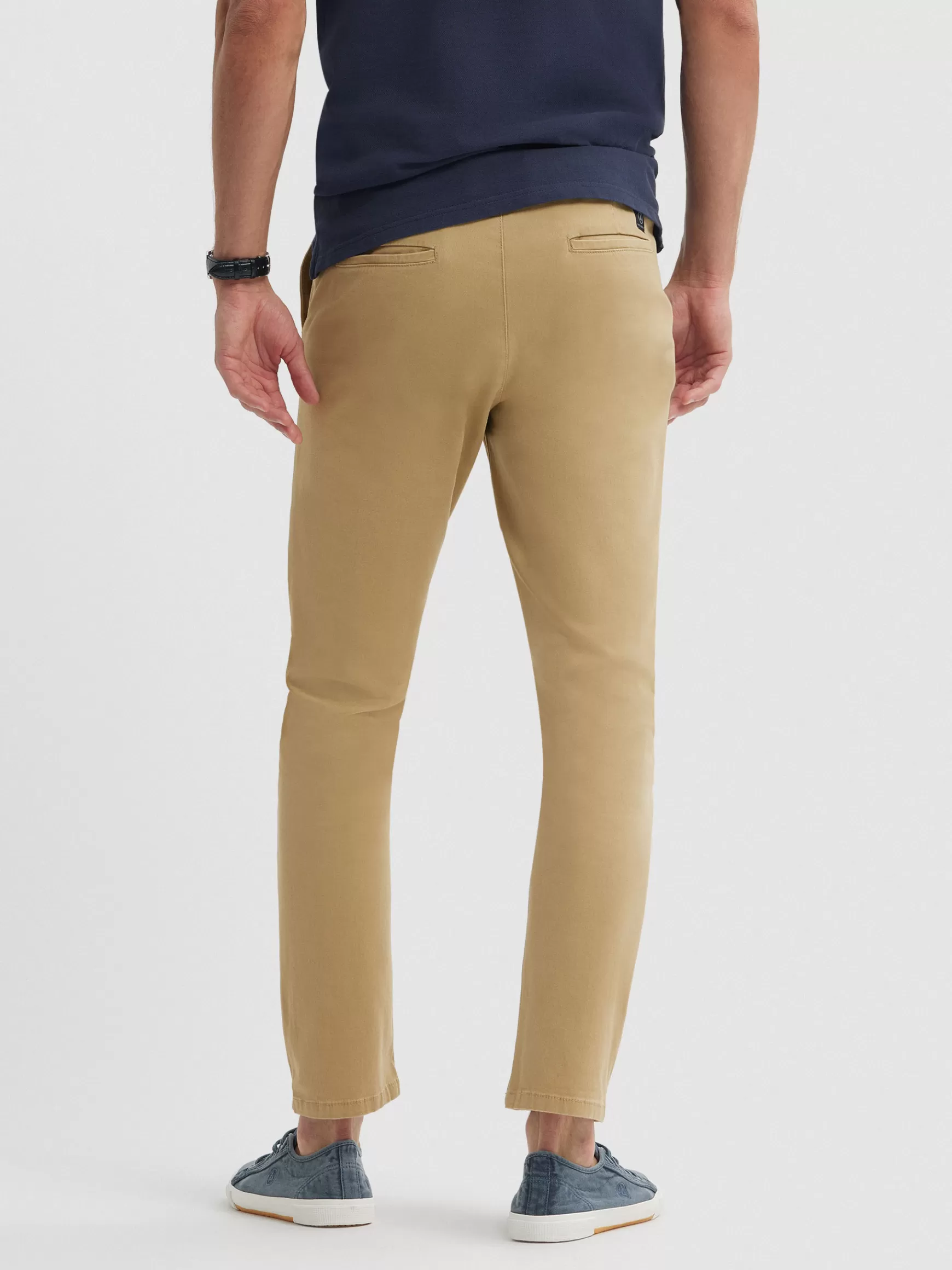 Hombre Alvaro Moreno Chino<PANTALON CHINO COMFORT