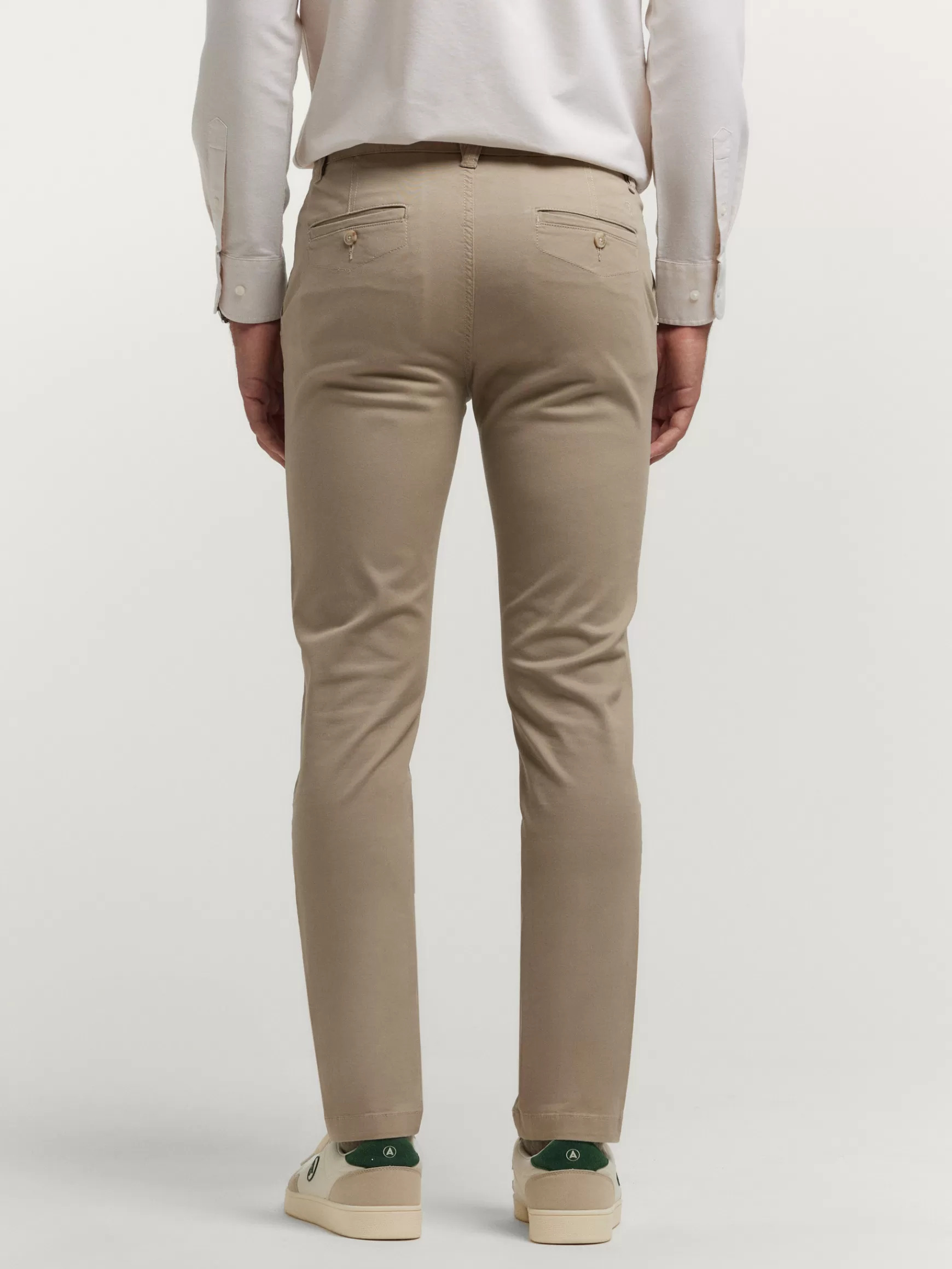 Hombre Alvaro Moreno Chino<PANTALON COOPER