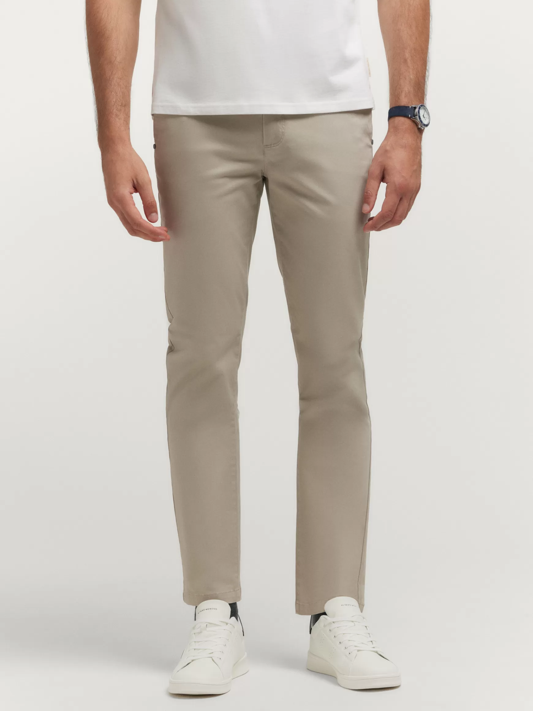 Hombre Alvaro Moreno Chino<PANTALON SLOT